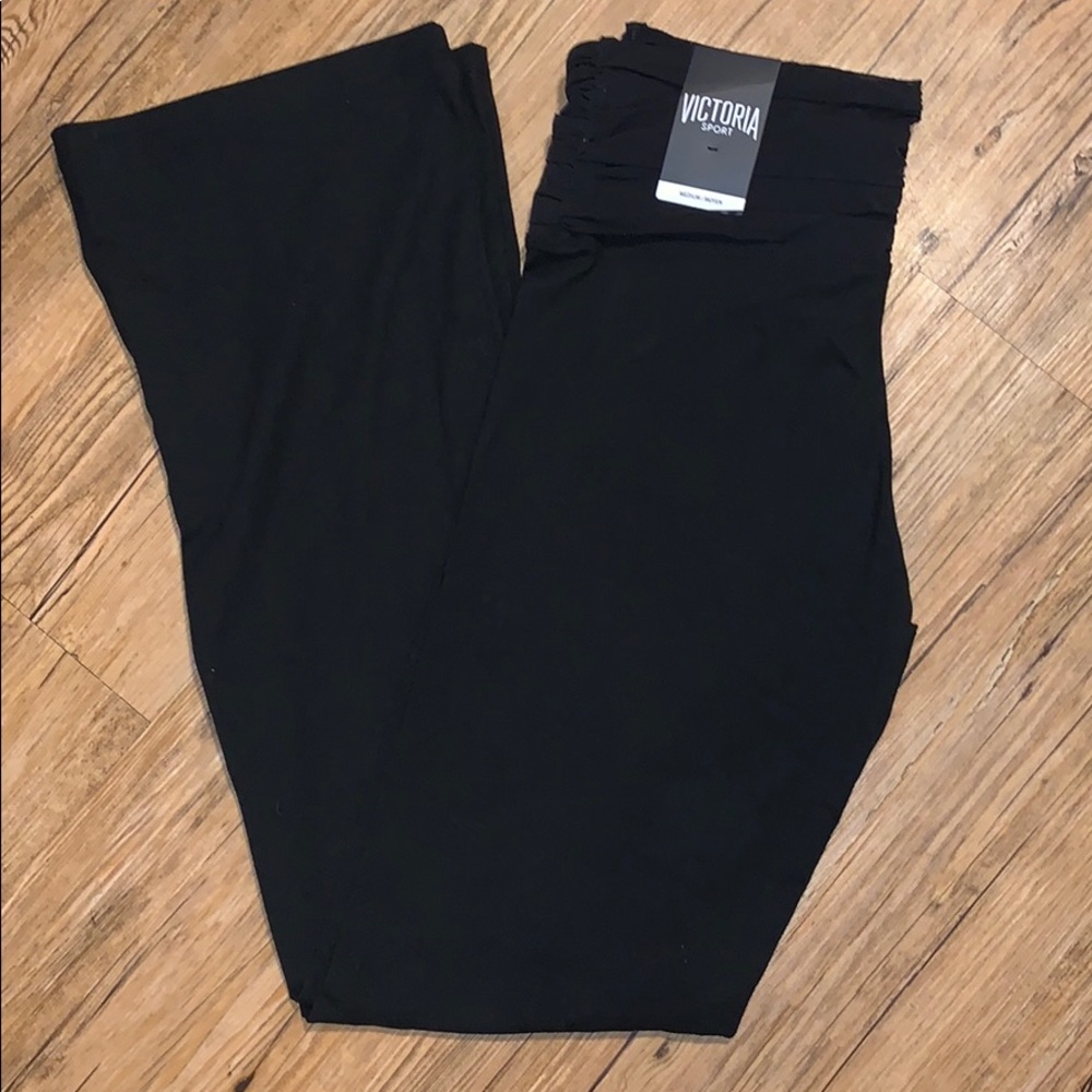 ⭐️NWT Victoria Sport Yoga Pants⭐️